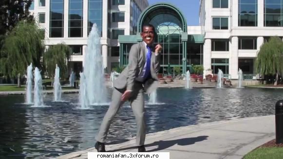 Obama I - Obama's victory dance - Funny